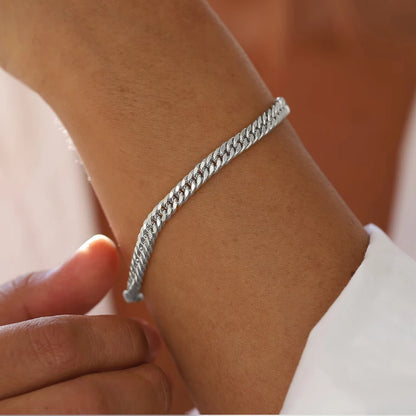 Modessie Silver Color Bracelets Men/ Women  Bracelet Classic Stainless Steel 4MM/6MM/8MM Trendy  Cuban Chain Bracelets