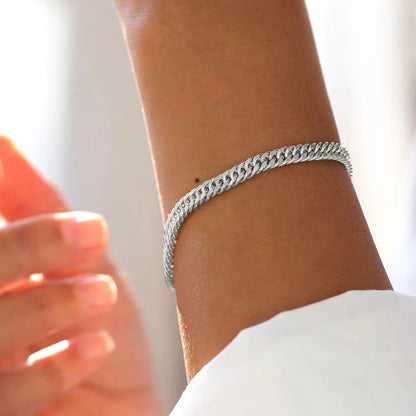 Modessie Silver Color Bracelets Men/ Women  Bracelet Classic Stainless Steel 4MM/6MM/8MM Trendy  Cuban Chain Bracelets