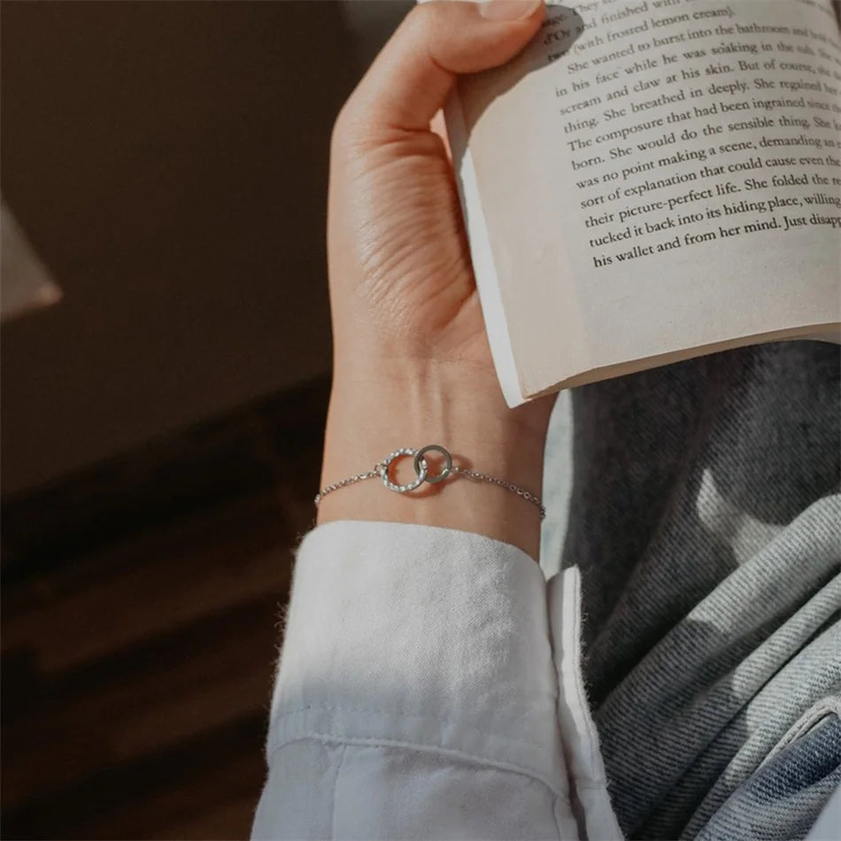 Modessie Women Trendy Thin 316 Stainless Steel Bracelet Minimalist Chain Bracelets for Women Adjustable Length Bracelet